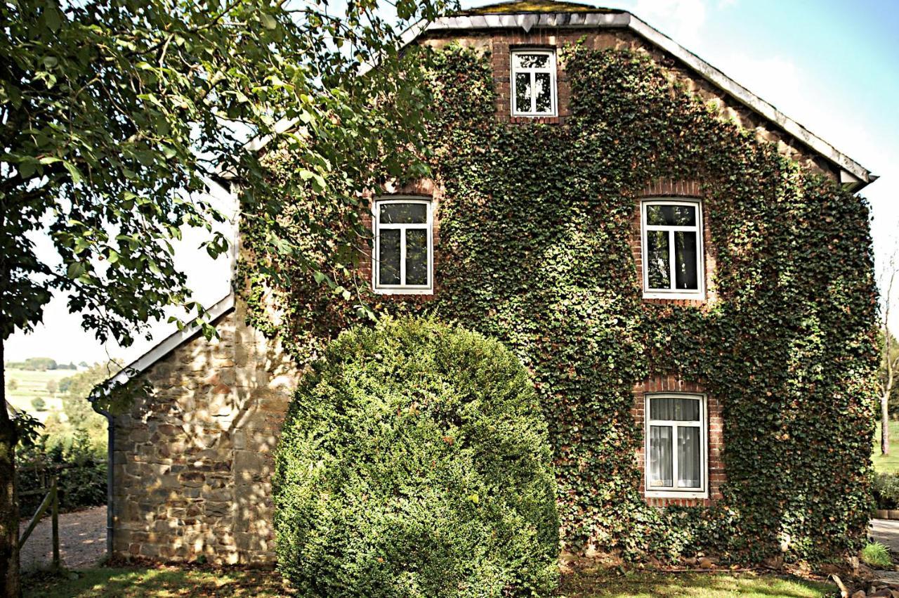 Ruhiges, Gemuetliches Ferienhaus Mit Grossem Garten Waimes Exterior photo